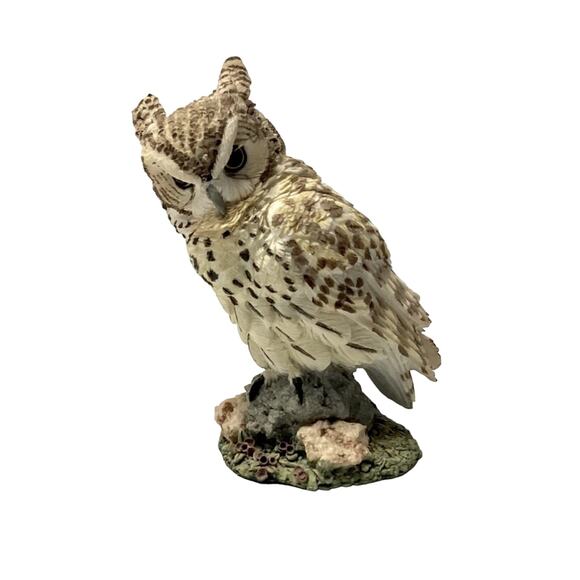 The Franklin Mint Eurasian Eagle Owl Vintage Resin Figurine - Picture 1 of 7